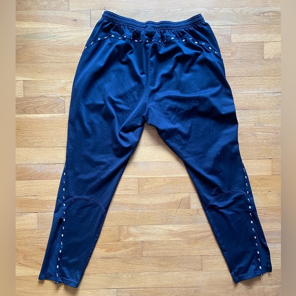 Nike Mens Navy Joggers with White Swoosh - Picture 4 of 4